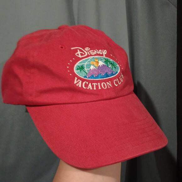 VTG WDW 90s Disney Vacation Club - DVC Member Exclusive OSFM Adjustable Red Hat - Picture 1 of 5